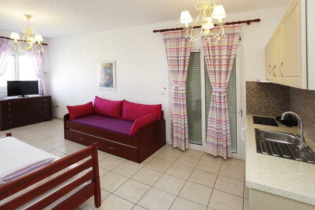 Nereids Apartments And Studios Chrysi Ammoudia Dış mekan fotoğraf