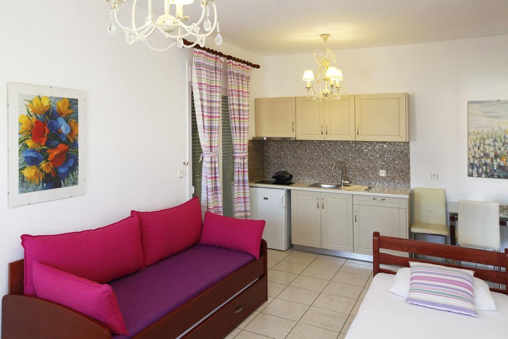 Nereids Apartments And Studios Chrysi Ammoudia Dış mekan fotoğraf
