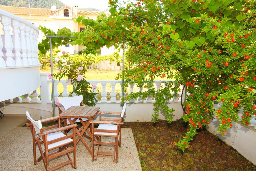 Nereids Apartments And Studios Chrysi Ammoudia Dış mekan fotoğraf
