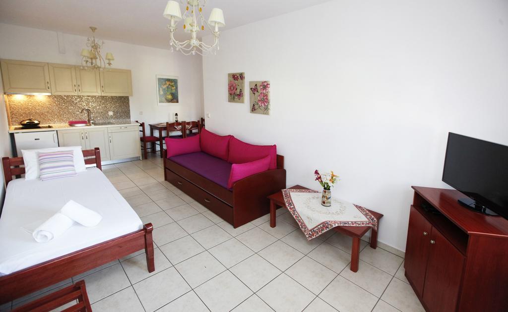 Nereids Apartments And Studios Chrysi Ammoudia Dış mekan fotoğraf