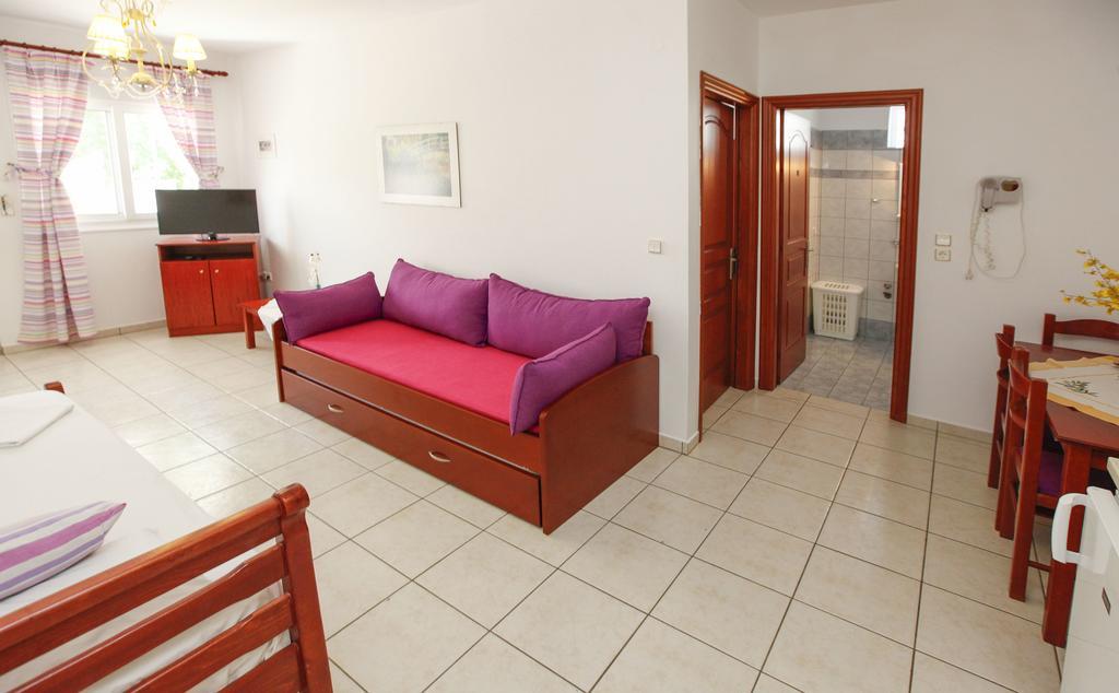 Nereids Apartments And Studios Chrysi Ammoudia Dış mekan fotoğraf